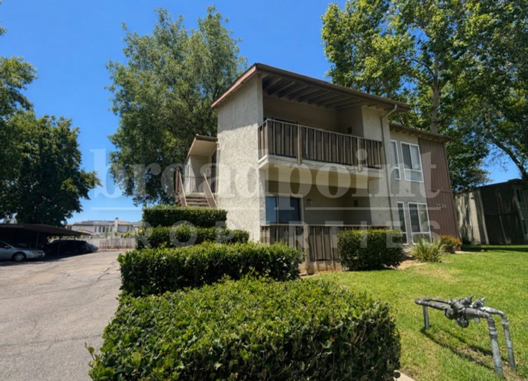 2536 White Oak Place - 2
